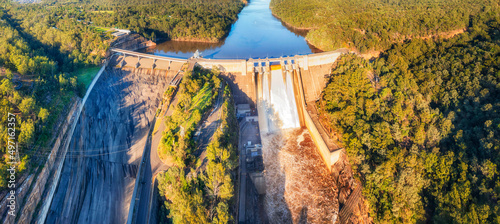 Obraz na płótnie D Warrag dam no sky arc