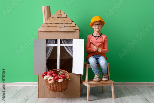 Funny little builder playin...