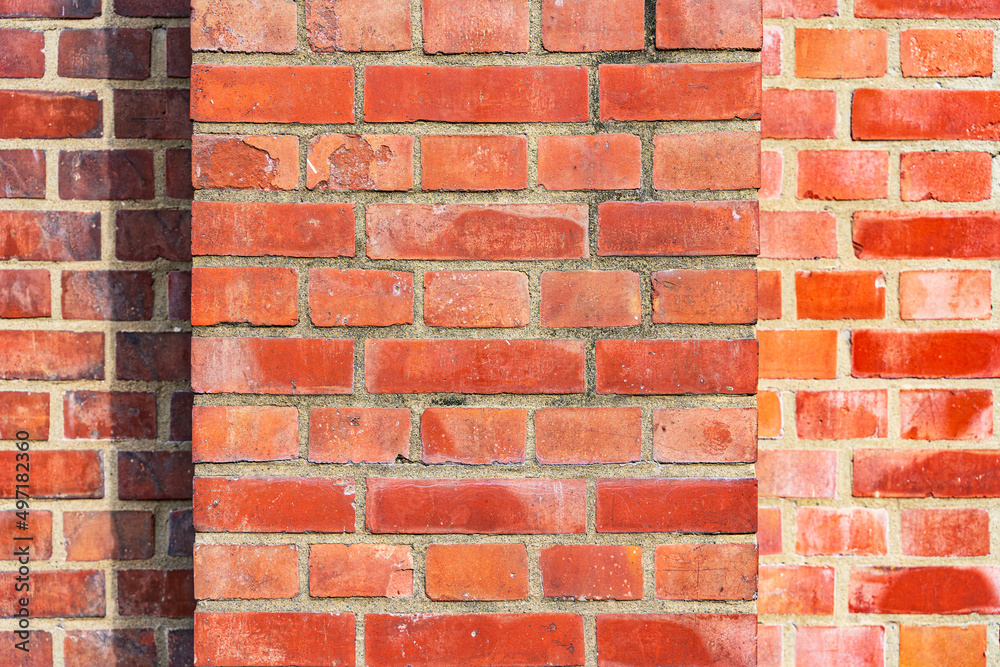 Obraz premium 旧丸山変電所の赤煉瓦の壁の模様