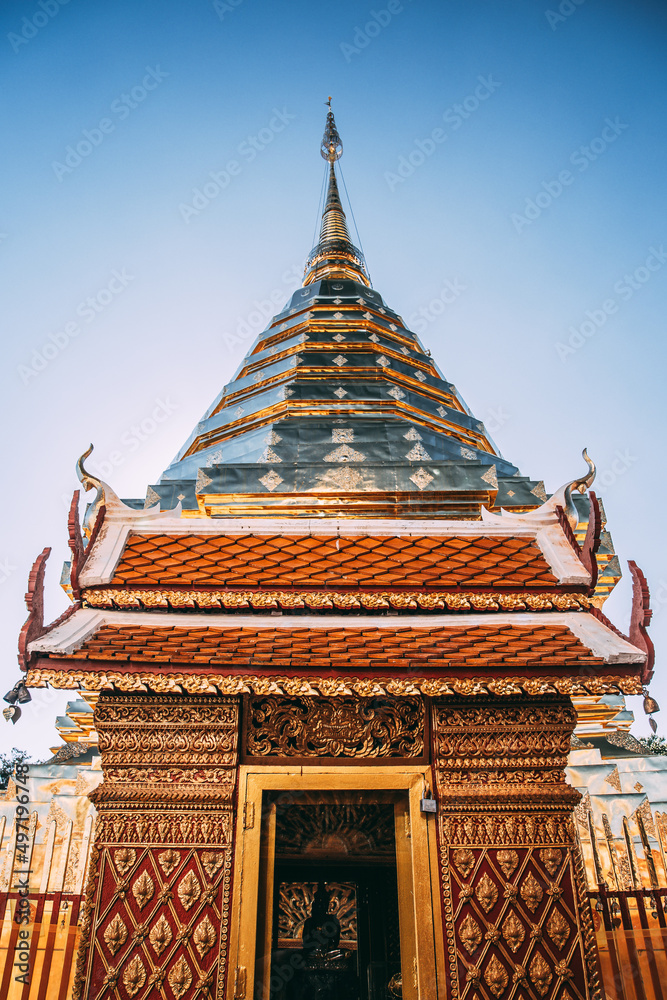 Fototapeta premium Aerial view of Wat Phra That Doi Suthep temple in Chiang Mai, Thailand
