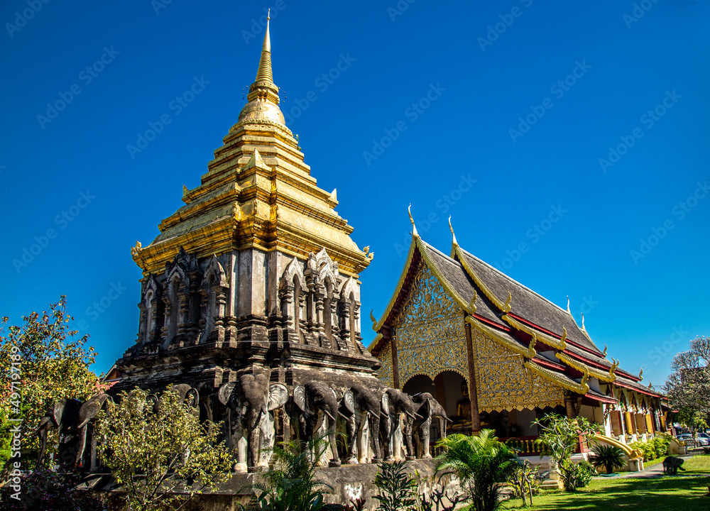 Fototapeta premium Wat Chiang Man in Chiang Mai Thailand