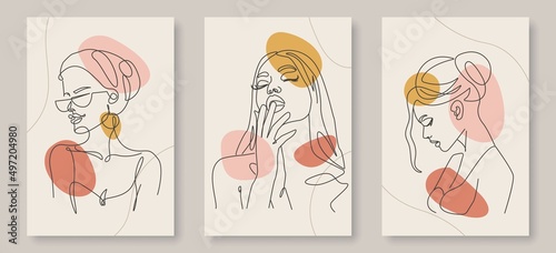 Vector Prints Set of Woman Face Line Art Style. Female Face Poster. Modern Wall Art, Aesthetic Design. Perfect for Home Decor, Wall Art Posters, or t-shirt Print, Mobile Case. Vector EPS 10 © Наталья Дьячкова