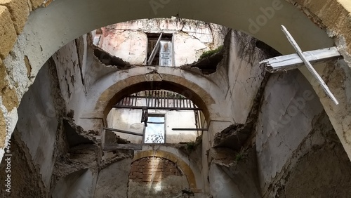 Rovine di Poggioreale Vecchia, interno edificio