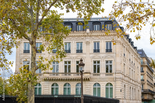 Paris, beautiful building, place Charles-de-Gaulle photo