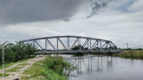 Railway bridge over the river © Paitoon