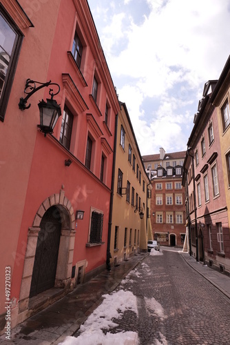 Many beautiful old buildings  streets and temples have been preserved in old Warsaw. Warsaw  Poland .