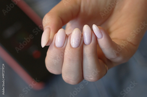manicure gel polish light pink gentle glitter