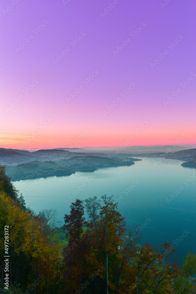 Sonnenuntergang am Vierwaldstättersee , Schweiz