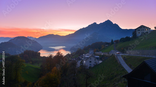 Alpnachersee und Vierwaldstättersee bei Stansstad, Schweiz    photo