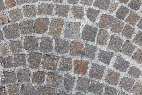 detail of laying the road porphyry