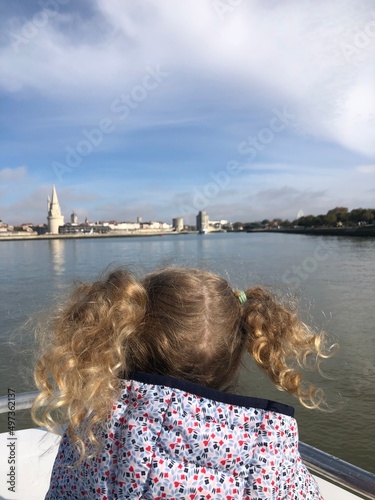 Petite fille à La Rochelle photo