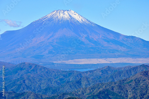 丹沢の檜洞丸より初冬の富士山を望む 
