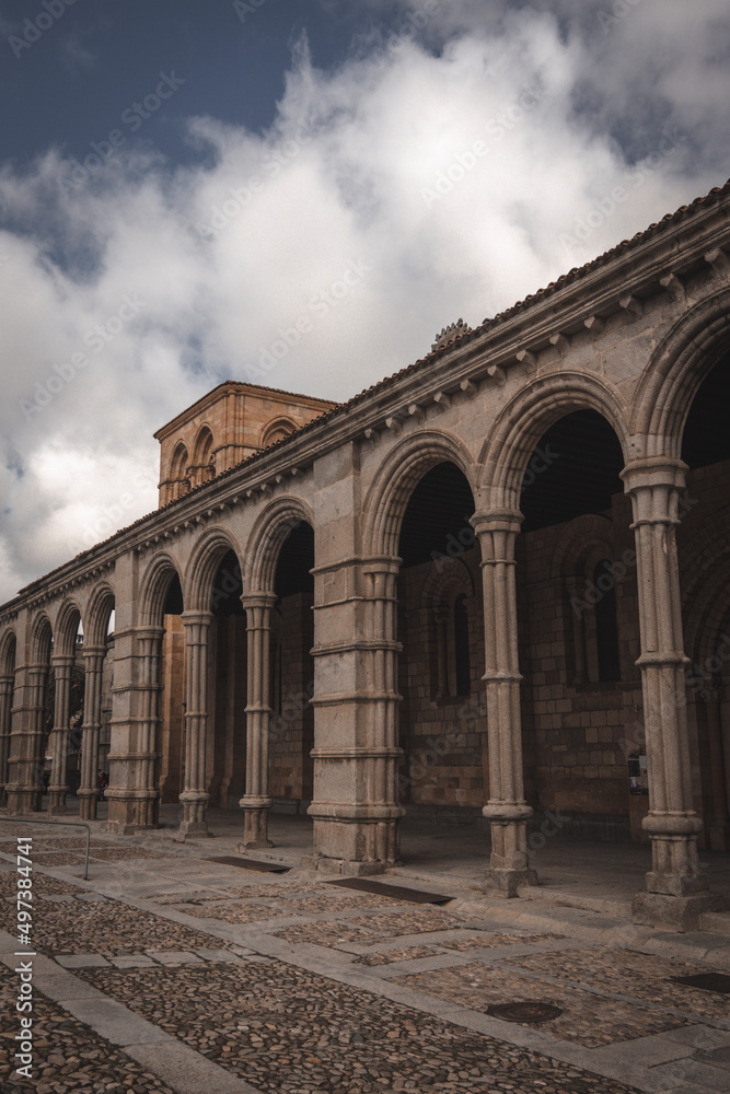 catedral , Avila ,España ,iglesia ,religión ,puerta ,basilical san Vicente