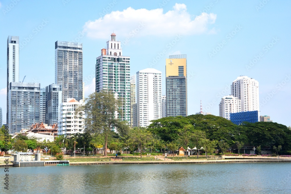 Naklejka premium Clouds in the sky at a park in Thailand