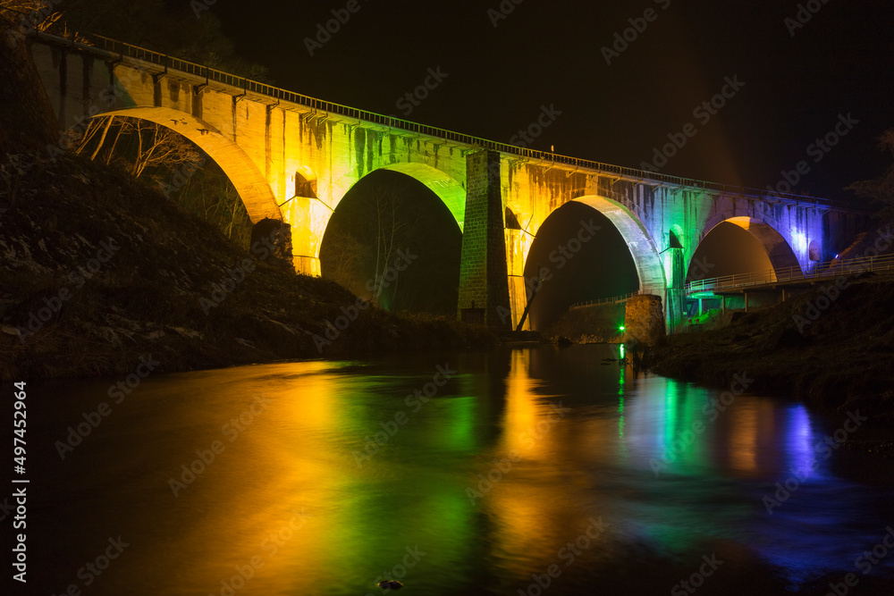 Fototapeta premium ライトアップめがね橋