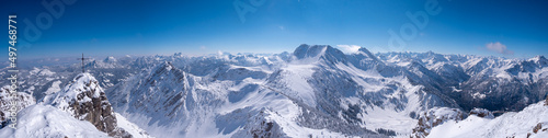 Winterpanorama der Tannheimer Berge vom Ponten © Gerhard
