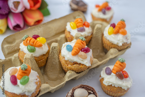 Carrot cake cupcakes with cream cheese for Easter