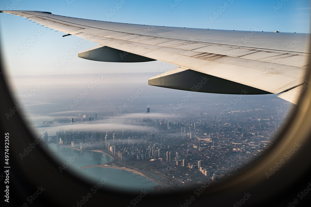 Fototapeta premium Chicago skyline take from an airplane window