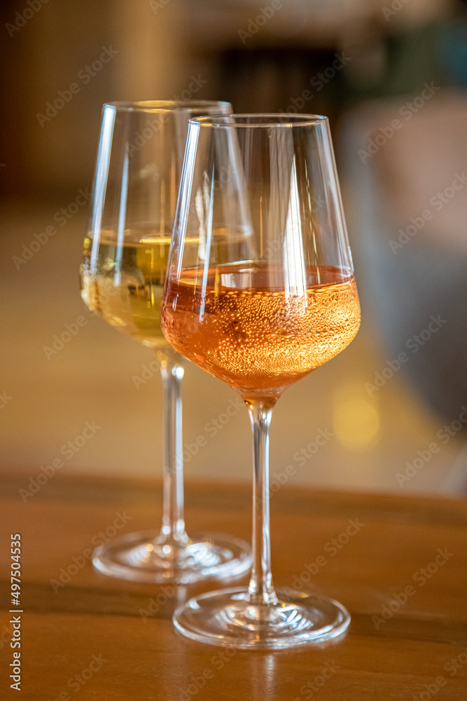 glass of white and rose wine