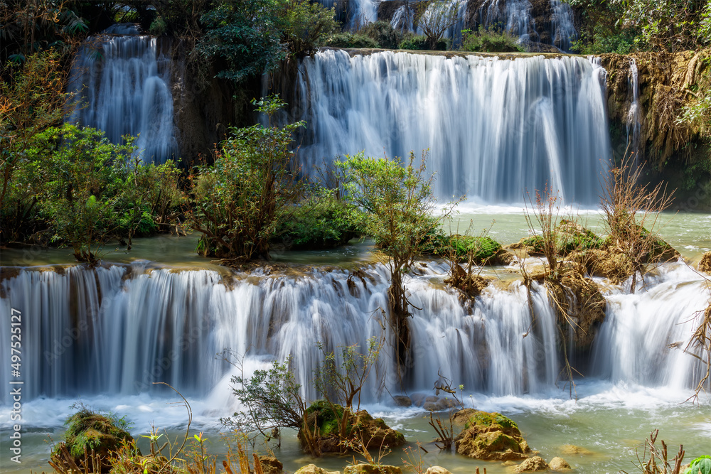 Fototapeta premium Thi lo su Waterfall,beautiful waterfall in deep in rain forest,Tak province, Thailand,