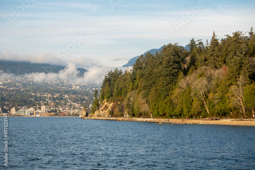 Canadian Coastal Strolls in Vancouver © Andrew