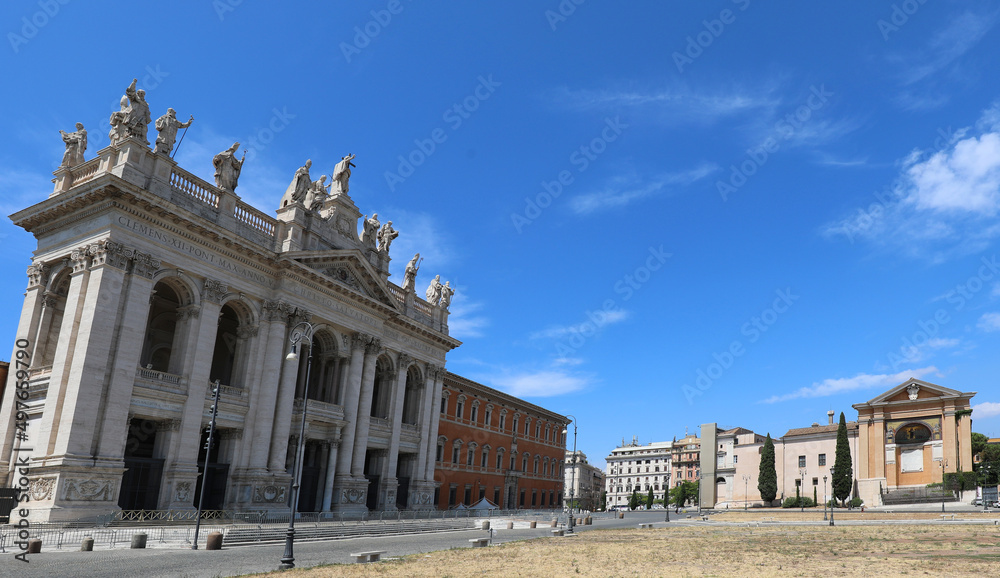 Wide square where ht Concert of May 1st takes place and the Basilica of Saint John in Laterano