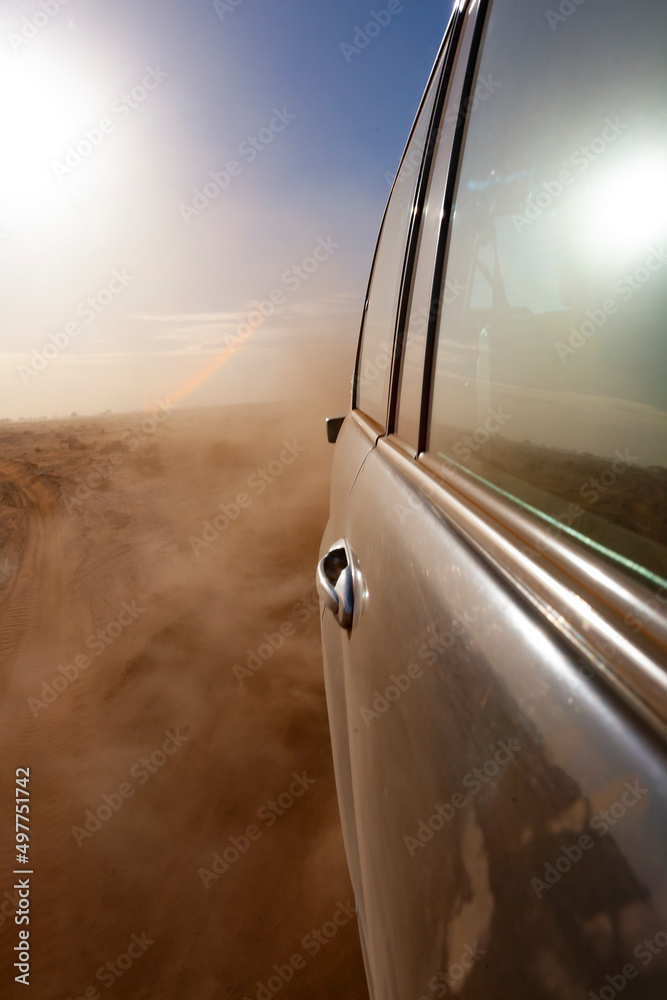 escursione con un fuoristrada nel deserto del Marocco  