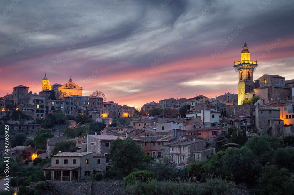 Naklejka premium Sunset in Valldemosa village in Mallorca (Spain)