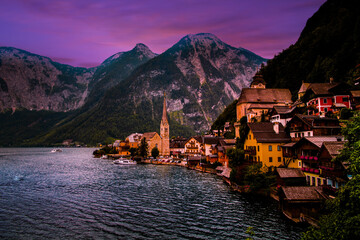 Keuken achterwand Purper Avondzicht op dorpje Hallstatt Oostenrijk  © CK