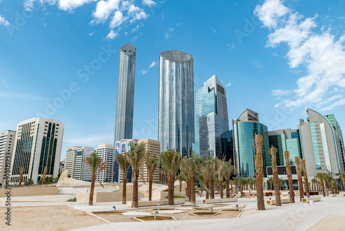 Skyscrapes of Abu Dhabi on daylight © Deniz