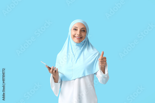 Muslim secretary with table...
