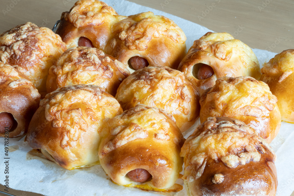 Sausage bread with cheese