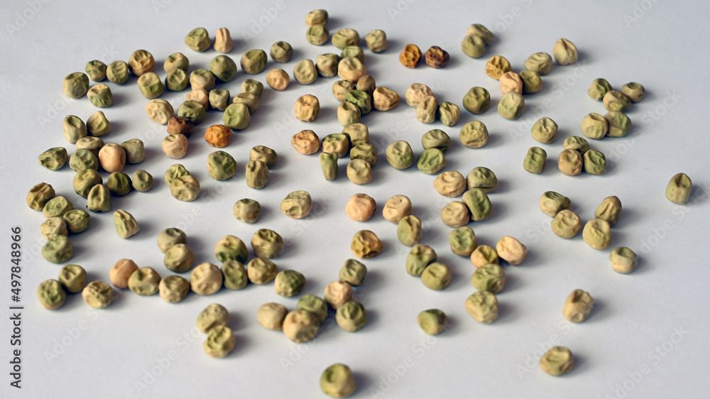 Raw Whole Dry Shriveled Pea Grains Raw Whole Dry Shriveled Pea Grains