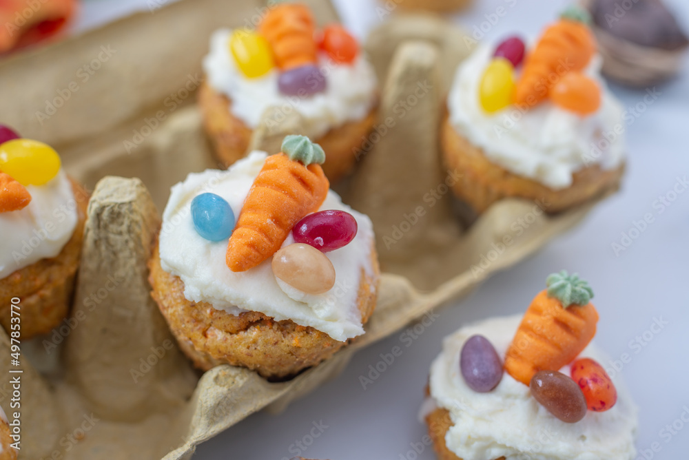 Carrot cake cupcakes with cream cheese for Easter
