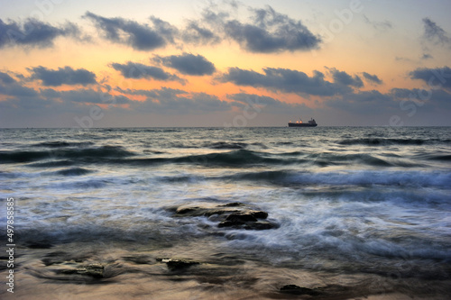 Mediterranean coast in southern Israel near the city of Ashkelon © v_blinov