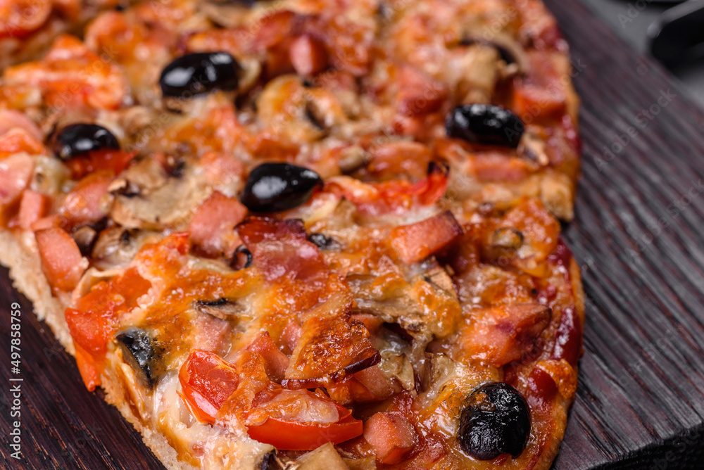 Homemade vegetable pizza with addition of tomatoes, olives and herbs Homemade vegetable pizza with addition of tomatoes, olives and herbs