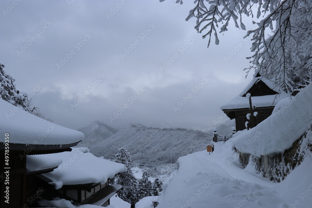 Fototapeta premium 山寺、天台宗、宝珠山立石寺、冬