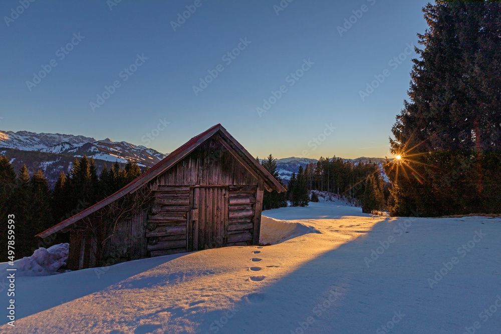 Allgäu - Sonnenuntergang - Winter - Stadel - Alpen