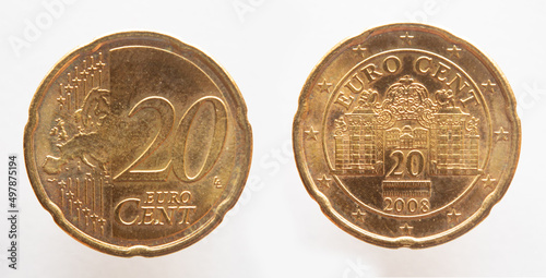 Foto Austria - circa 2008: a 20 cent coin of Austria with the map of Europe and the f