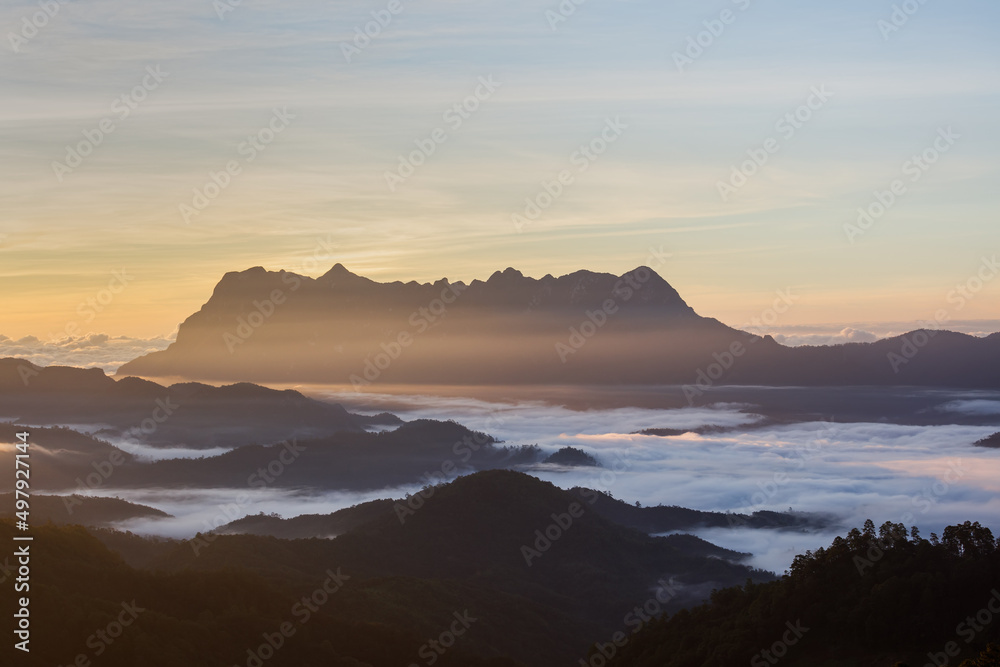 Obraz premium Beautiful landscape in the morning at Doi Luang Chiang Dao, Chiang Mai, Thailand