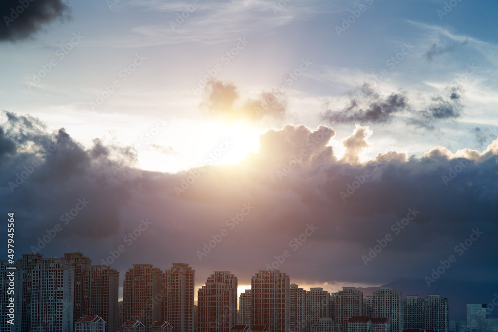 Fototapeta premium Dark clouds over the city