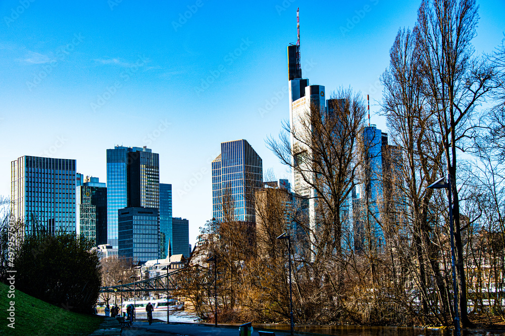 Fototapeta premium Stadt und Natur