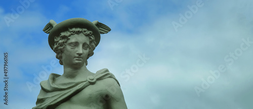 Foto Antique god of commerce, business, merchants and travelers Hermes (Mercury)