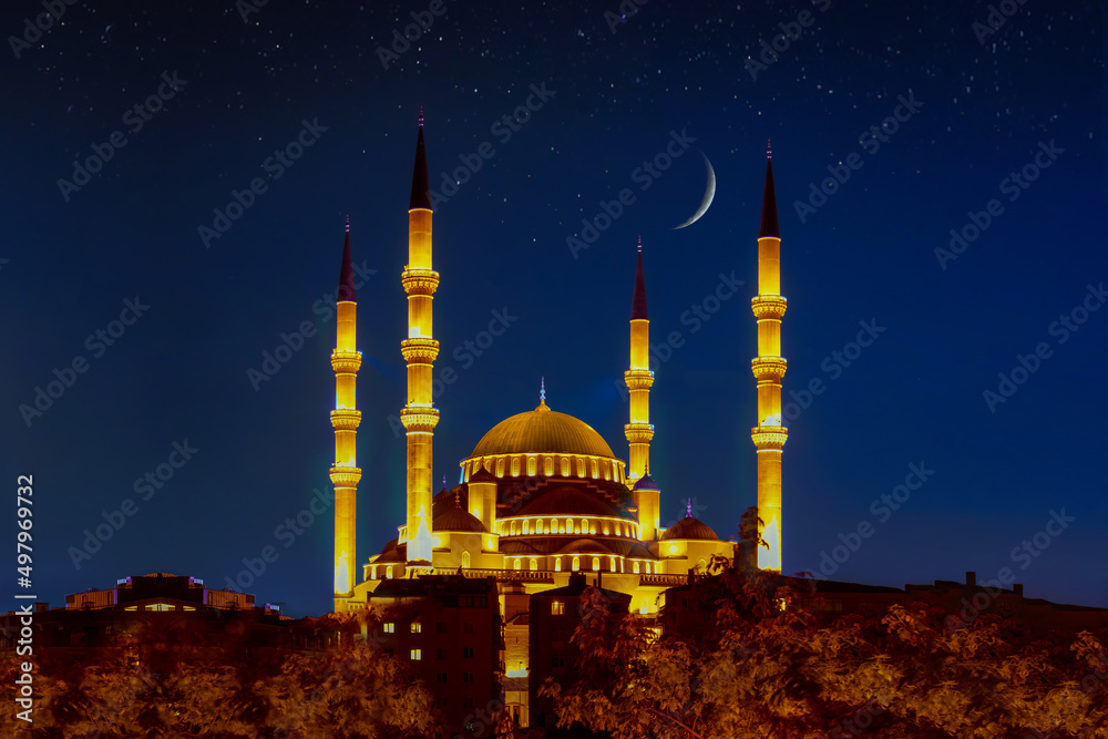Ταπετσαρία Horizontal view of Kocatepe Mosque at night, Ankara, Turkey