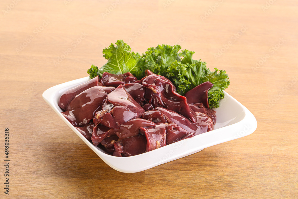 Raw chicken liver in the bowl