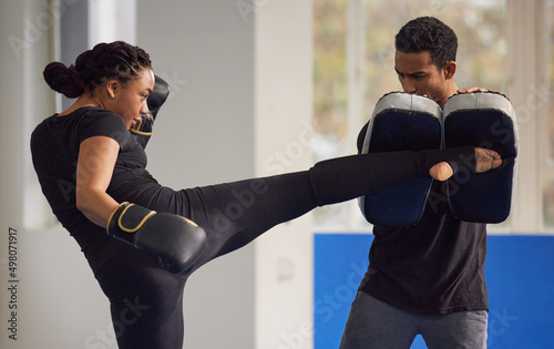 Canvas Print Kickboxing is the best form of dynamic exercise