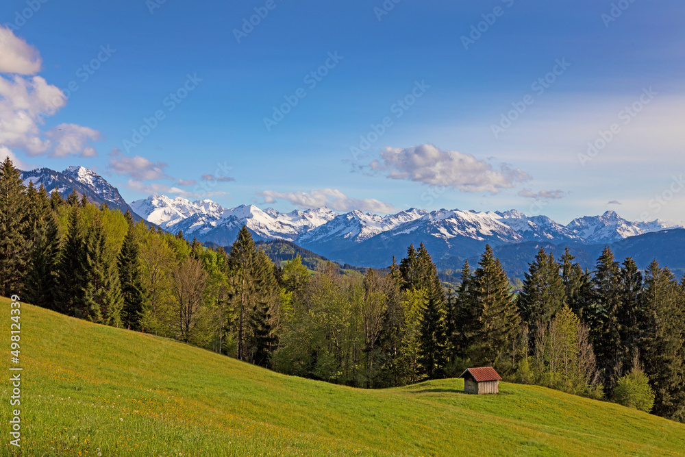 Allgäu - Berge - Frühling - Stadel - malerisch - Alpen