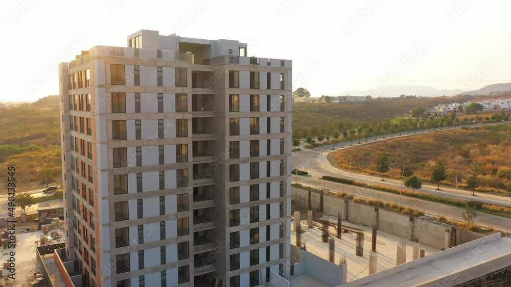 Construcción de viviendas edificios casas complejo habitacional en Zapopan Jalisco México con áreas verdes