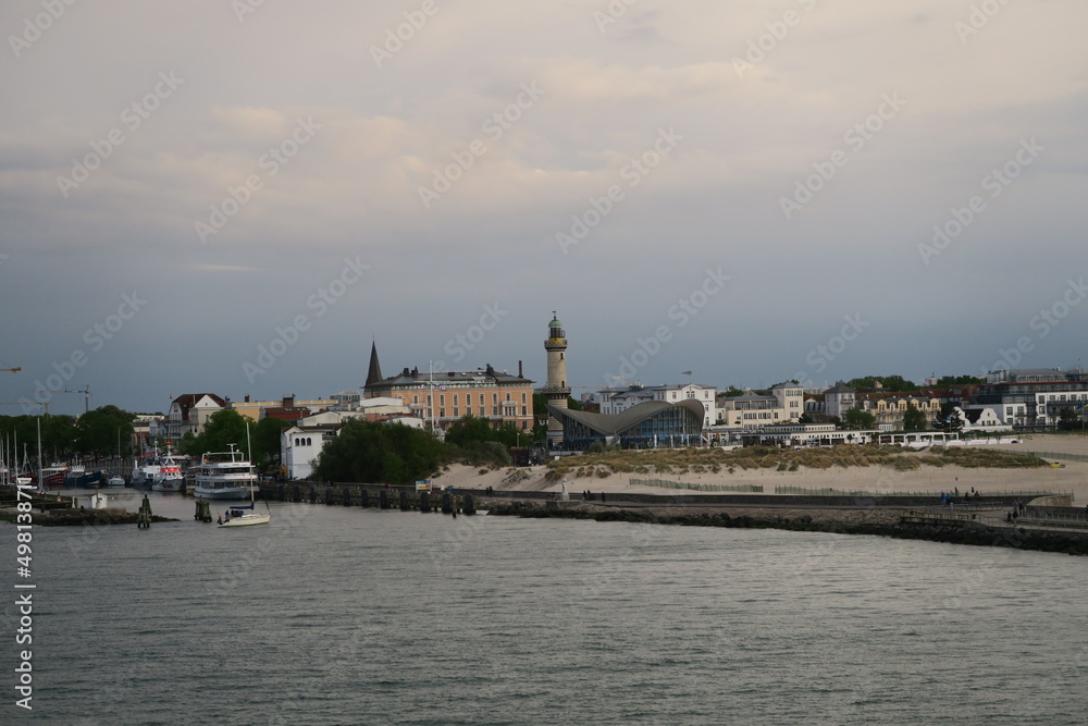 Obraz premium Warnemünde Leuchtturm