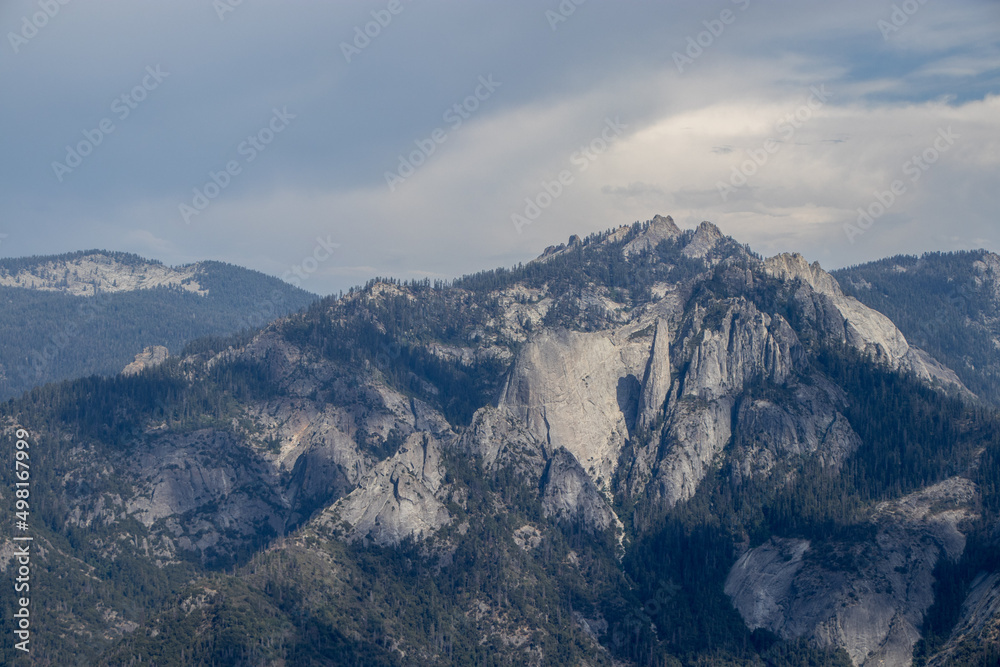 Sierra Nevada Views in Sequoia